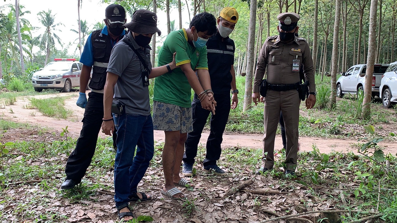 จับแล้ว 5 คนร้ายฆ่าโหดฝังดิน ที่แท้เพื่อนกัน แค้นเป็นสาย ตร.พาจับแม่