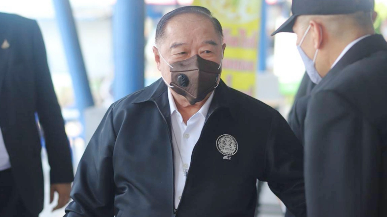 "บิ๊กป้อม" ห่วงพิษ "โควิด" สั่ง บจธ.ลุยหาที่ดินทำกิน ช่วยเหลือเกษตรกร 