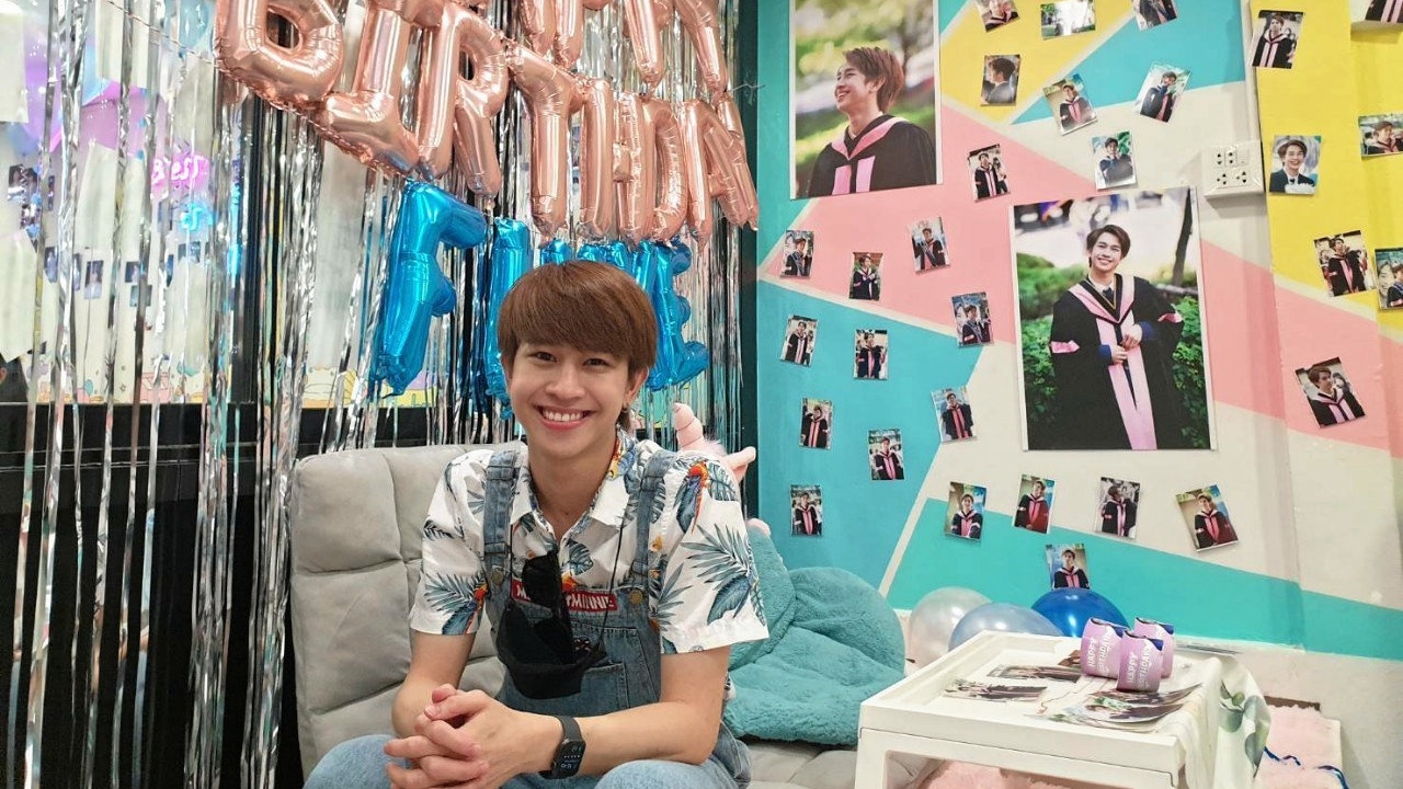 “ฟลุ้ค ณธัช” ปลื้มใจ #Mylovelyfluke24th แฟนคลับทุ่มเหมาพื้นที่อวยพรอลังการ