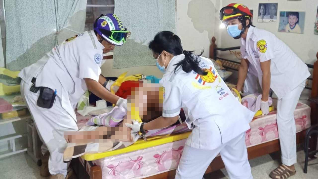 โจ๋ 17 คลั่งเกม แทงแม่ตัวเอง 12 แผลขณะกำลังหลับ หนีเตลิด