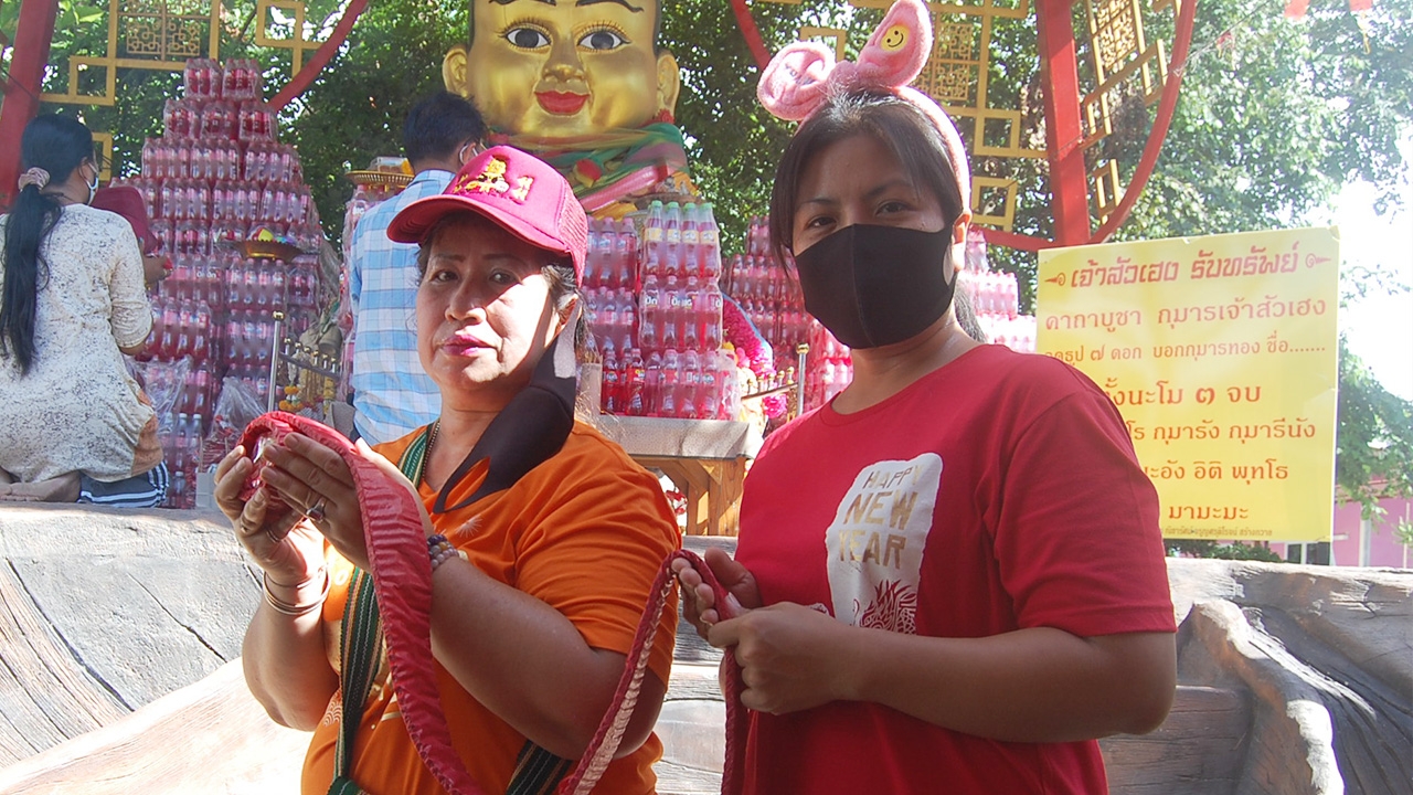 จุดประทัดถวายกุมารเจ้าสัวเฮง คอหวยยิ้มได้เลขเด็ดเดียวกับสาวคลอดลูกบนรถ