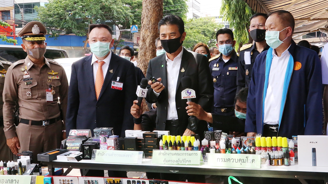 กวาดล้างจับกุม 27 ร้านย่านคลองถม ขายบุหรี่ไฟฟ้า โทษคุก 3 ปี ปรับ 6 แสน