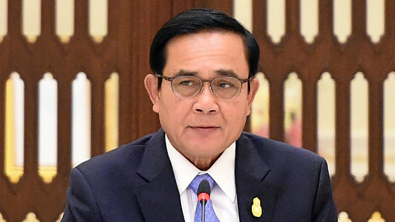 สะบักสะบอมกันทุกค่าย
