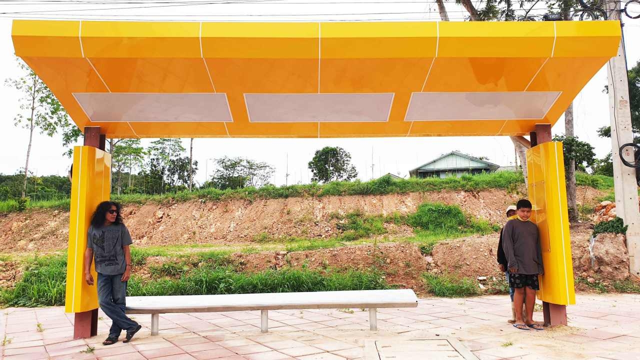 เจออีก "ศาลาหมาเมิน" ริมทางที่ชุมพร 15 หลัง สวยหรูดูดี มีราคา 