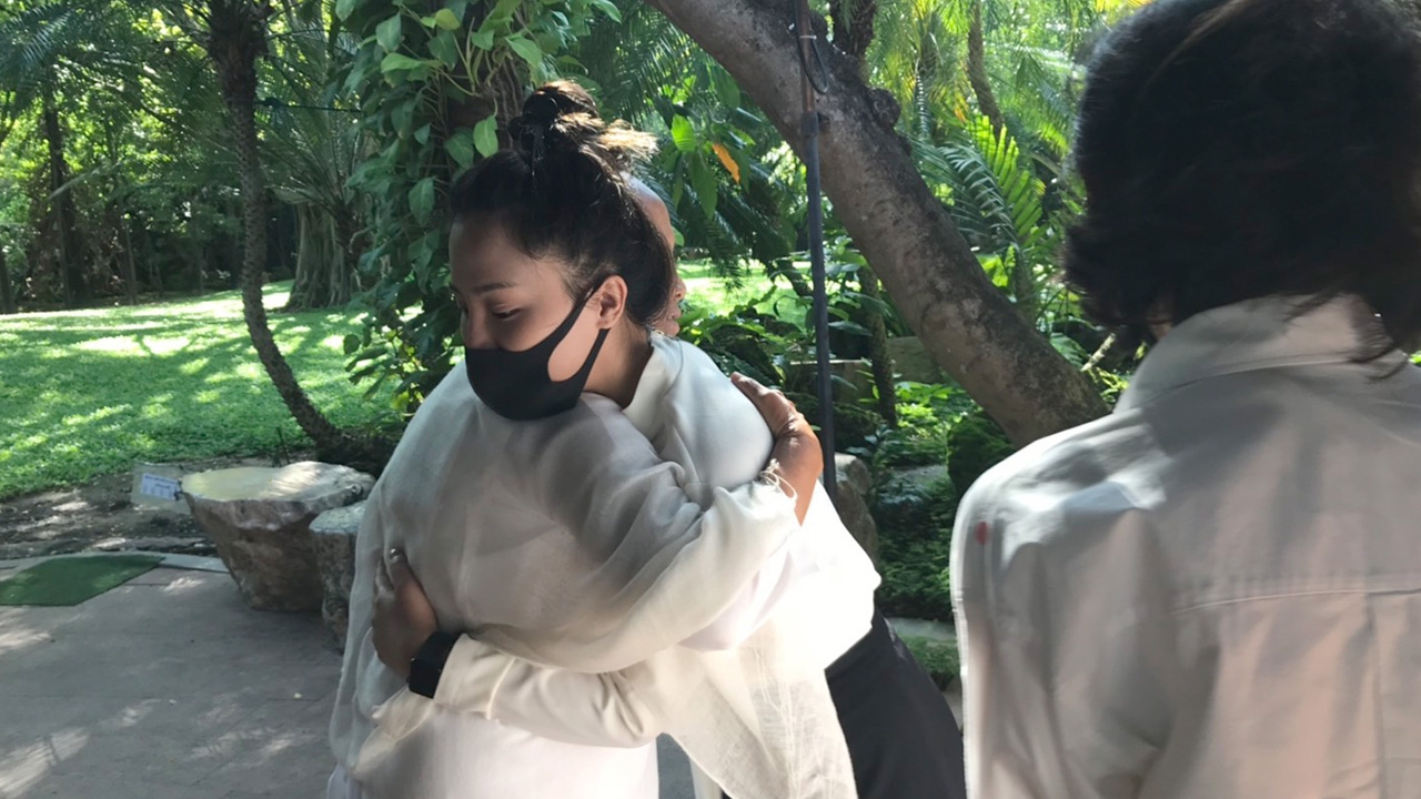 อยากโกนหัวบวชชีให้พ่อ ลูกหนัง ลูกสาวตั้ว ศรัณยู ขอสงบจิต 