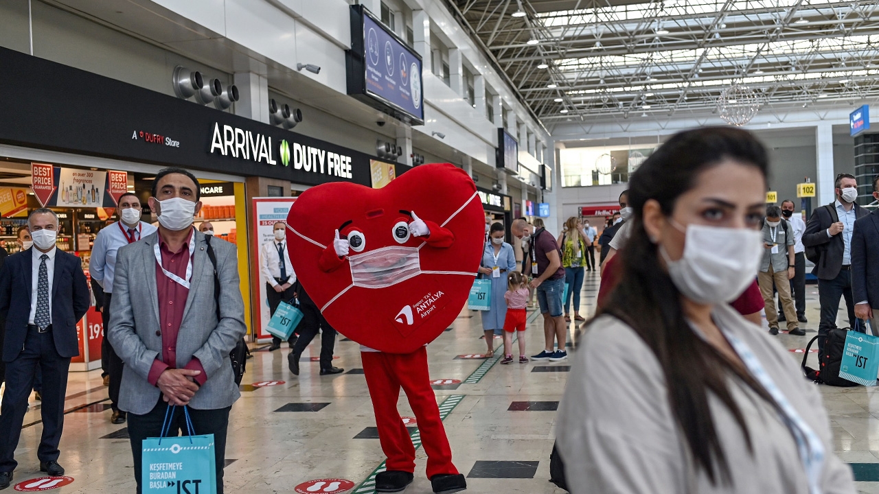 EU เปิดประตูต้อนรับนักท่องเที่ยว “14 ชาติปลอดภัยโควิด” รวม “ไทย” ด้วย