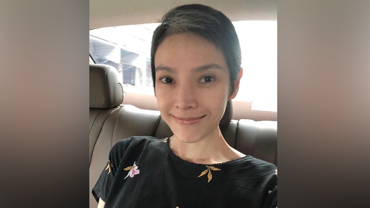 นิ้ง กุลสตรี แอดมิทด่วนหลังถ่ายเป็นเลือด มีอาการโรคแทรกซ้อน 