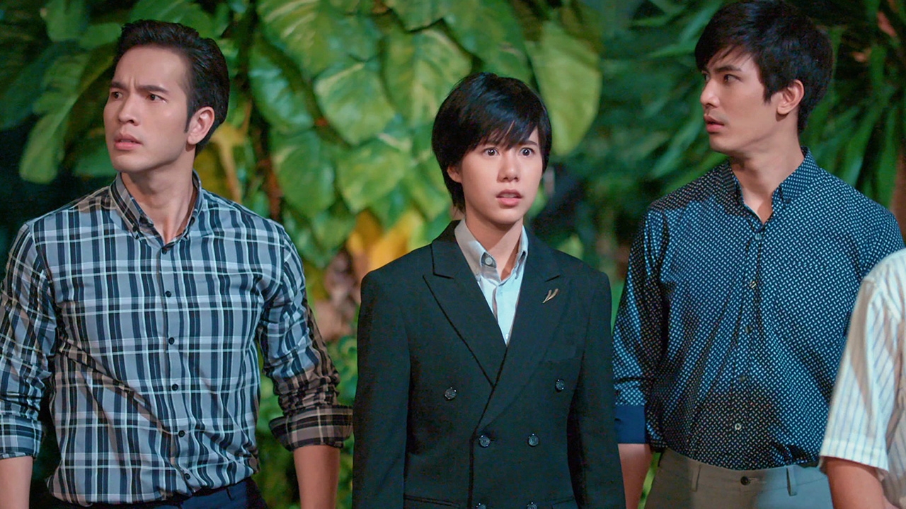 "เอสเธอร์" จ้างร้อยเล่นล้าน วิ่งหัวหมุนนำทัพดับไฟใน "เล่ห์เกมรัก"