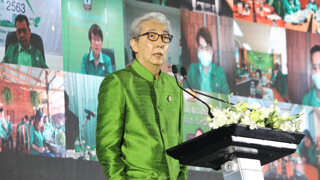 "สมคิด" ลั่น! เลิกถามปรับครม. ควรช่วยกันคิดทำไทยเข้มแข็ง