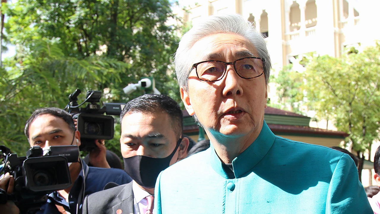 อย่ามาโทษทำเศรษฐกิจพัง สมคิดโวยตีกัน “ปรับ ครม.”