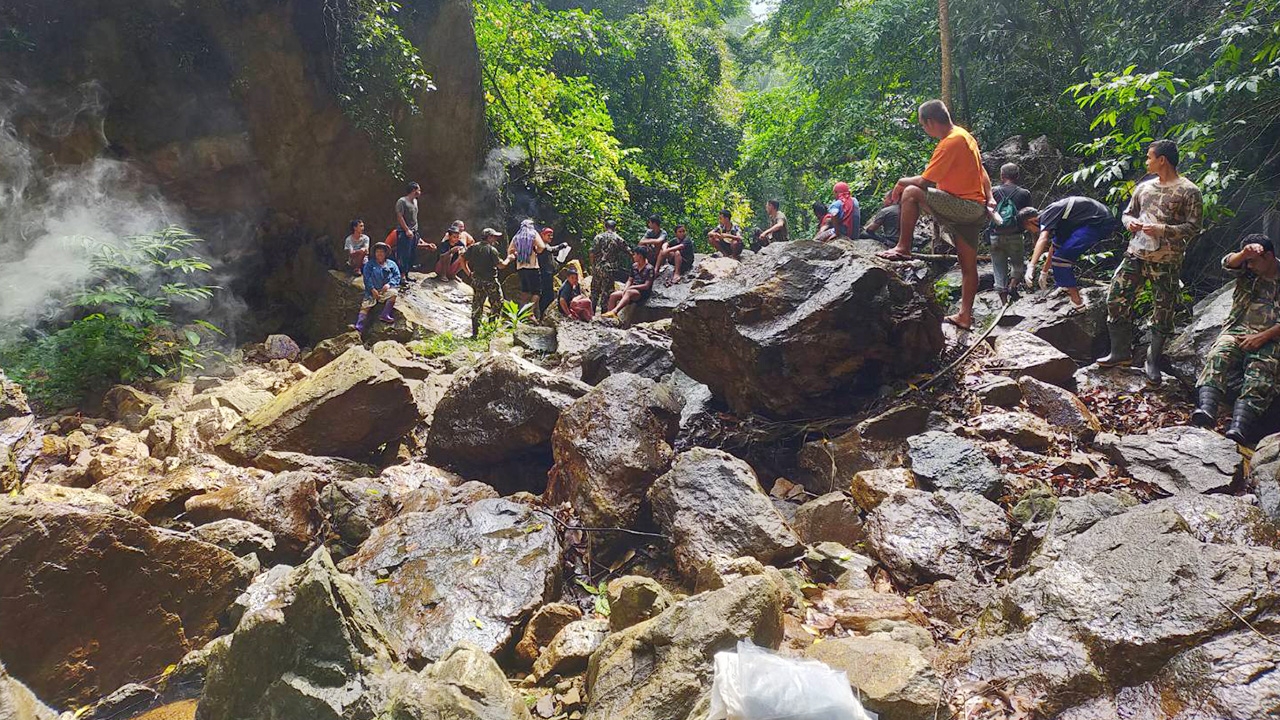 พบศพหนุ่มพิการทางสมอง ตายในน้ำตกหนานปลิว คาดตกจากที่สูงกระแทกหินดับ