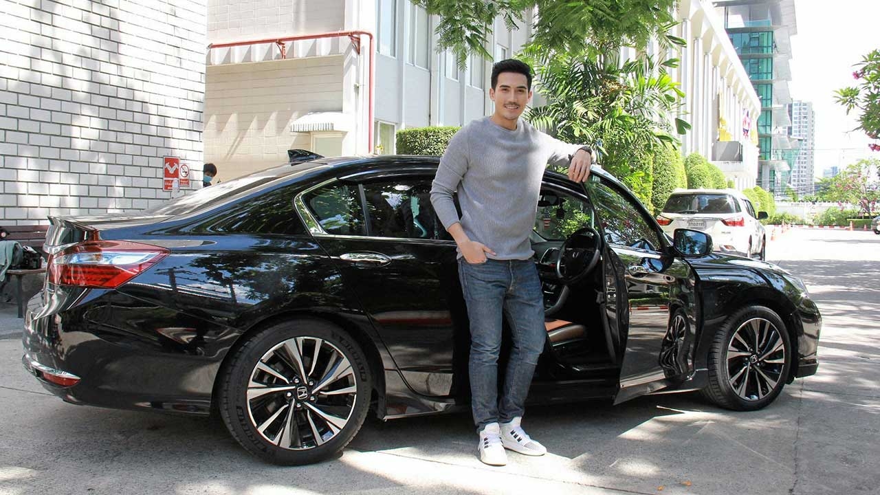 “บิ๊กเอ็ม กฤตฤทธิ์” อวดรถคันโปรด โชว์ของรักของหวง...พกติดตัวไม่ห่างกาย