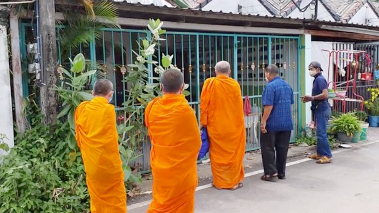 ผงะพบศพ "อดีตตำรวจพลร่มป่าหวาย" ตายอืดคาบ้าน คาดดื่มเหล้าเข้าไปมาก