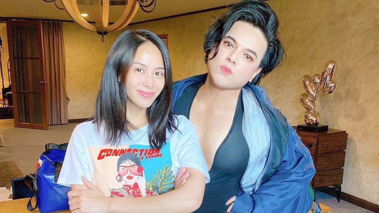 เอ ศุภชัย โพสต์ภาพคู่ รถเมล์ คะนึงนิจ แต่พีคสุดรีทัชเสื้อให้มีหน้าอก