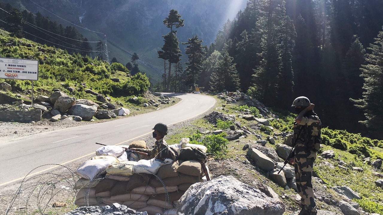 ทหารอินเดียสังเวย 20 ปะทะเดือดทหารจีน ชายแดนบนหิมาลัย ครั้งแรกใน 45 ปี