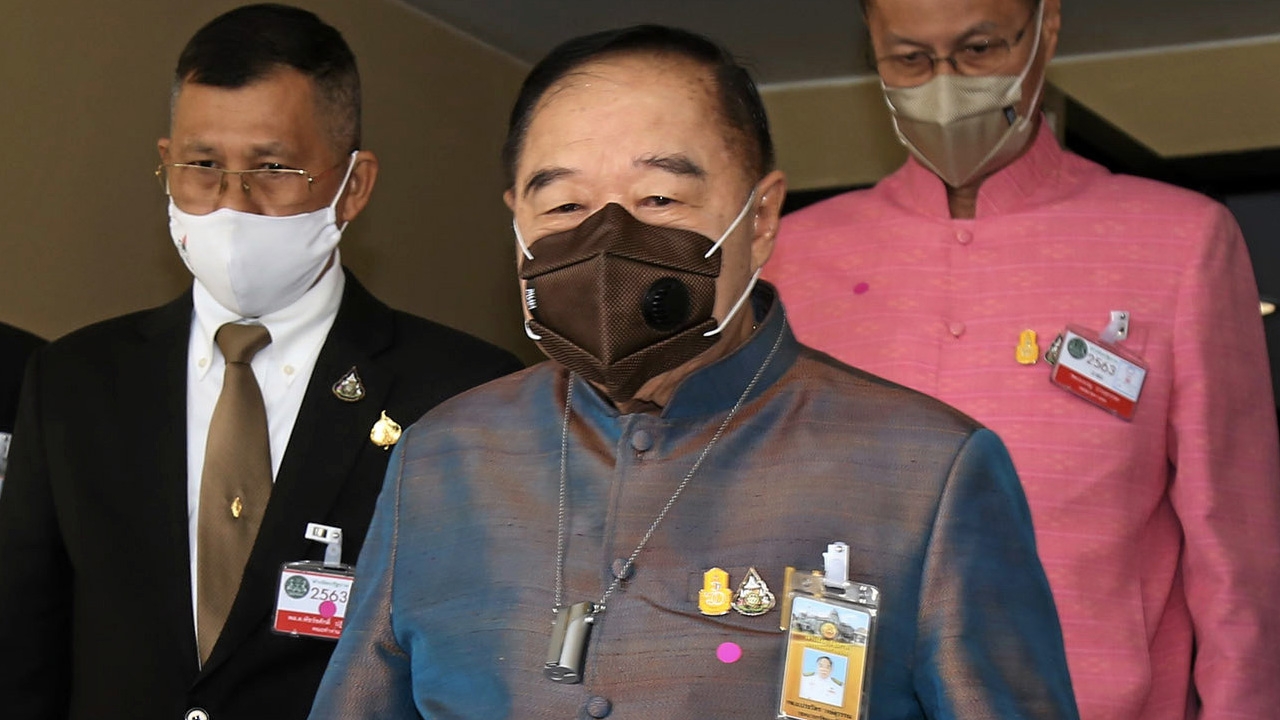 “บิ๊กป้อม” รอคุยนายกฯ หลัง “หม่อมเต่า” ลาออกหัวหน้าพรรครวมพลังประชาชาติไทย