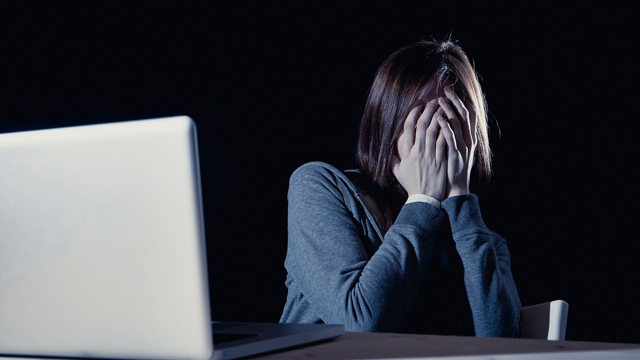 หยุด Cyberbullying กลั่นแกล้ง โจมตีผ่านโซเชียล คิดต่างได้ แต่ควรเคารพในความต่าง