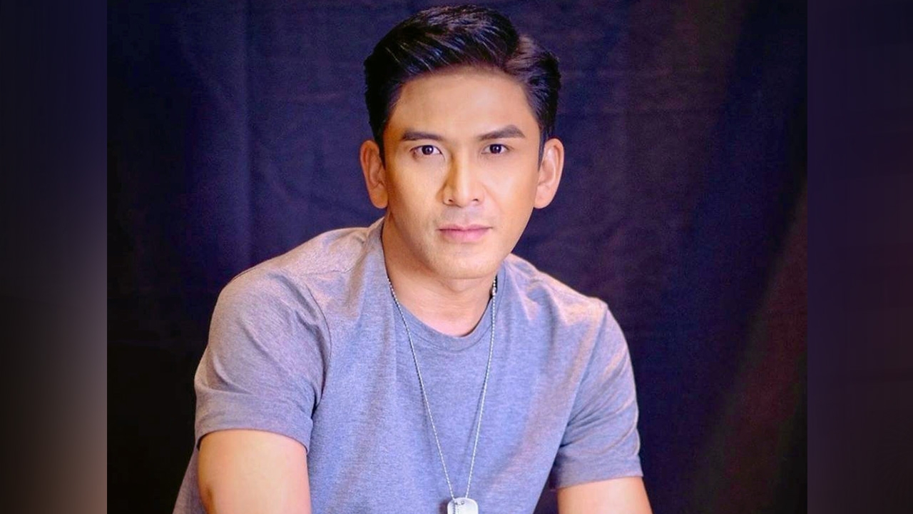 "ป๋อ-เบลล่า-มาริโอ้" เซ็นสัญญาต่อ ไม่พลิกโผ "โบว์" โผล่ซบอก "วิก3"