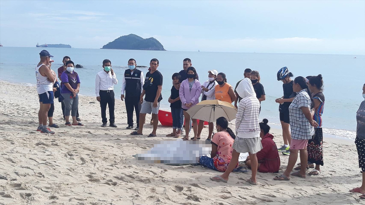 พบแล้วร่างตาวัย 71 ที่คลื่นซัดเรือจมหายไปในทะเลสงขลา ขณะตกปลากับหลาน