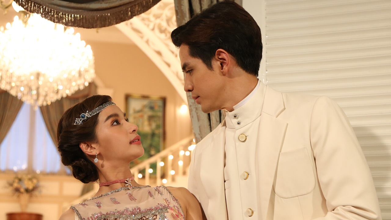 “วิว” ใจเต้นรัว! เจอ “ฟิล์ม” กอดกลางกอง ละคร “รักแลกภพ”