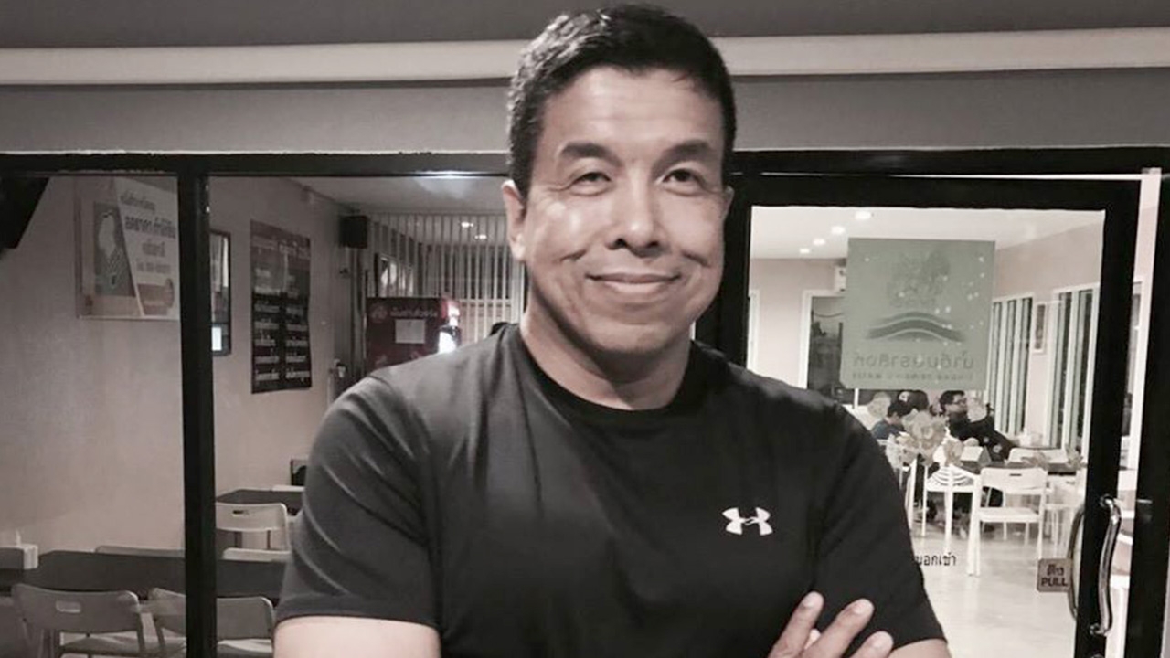 "ชัชชาติ" เคลื่อนไหว ถามใครอนุญาตใช้ที่สาธารณะ ติดป้ายโฆษณาหาประโยชน์