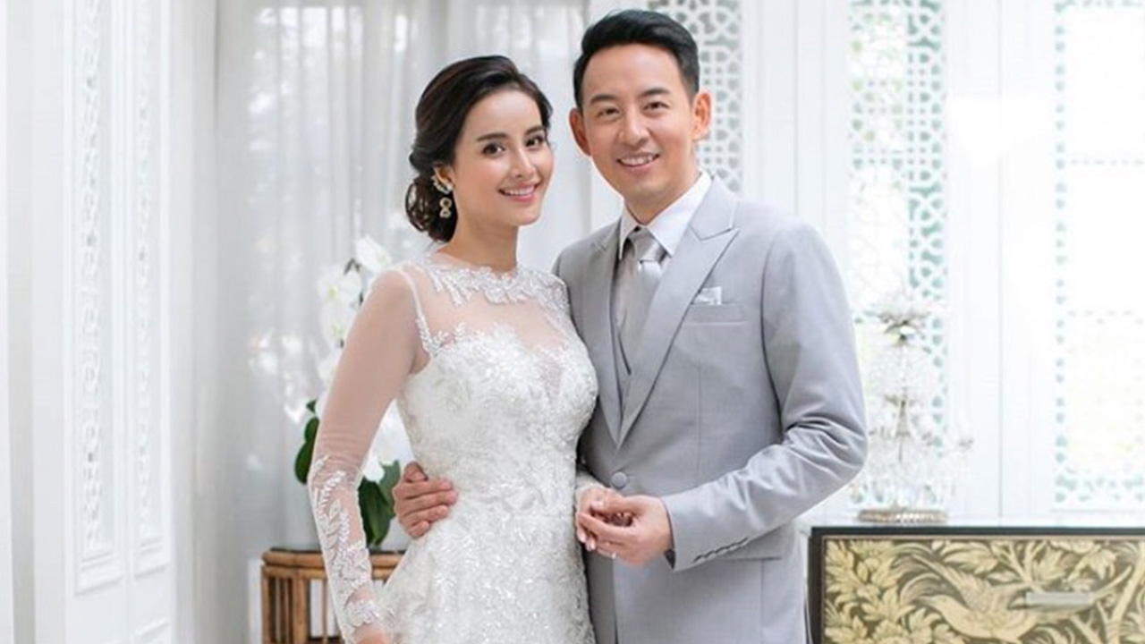 อาร์ม-น้ำฝน ตกใจพนักงานเสิร์ฟในงานแต่งติดโควิด-19 เตรียมกักตัวเอง