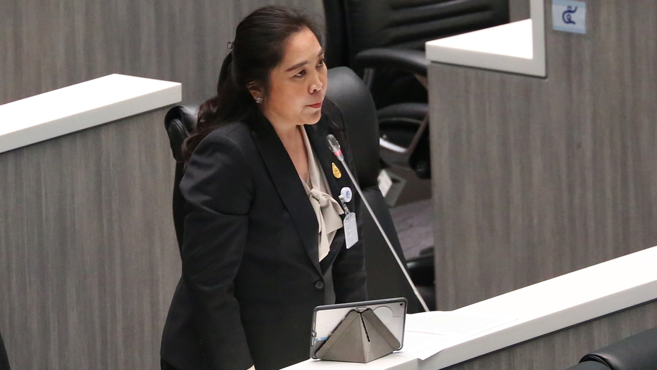 "พิมพ์รพี" ครวญ รัฐบาลทิ้งธุรกิจโรงแรม ชงช่วยค่าจ้าง 50% ยาว6 เดือน