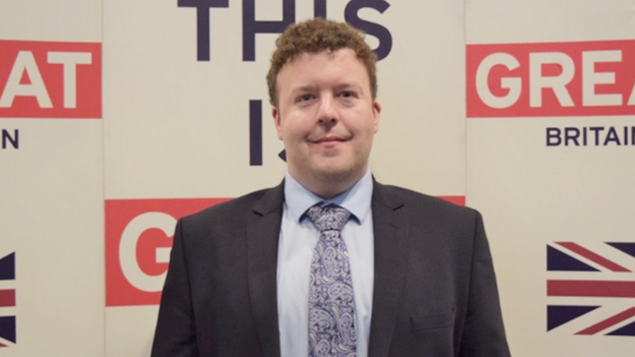 ช็อก รองหัวหน้าผู้แทนอังกฤษในฮังการี เสียชีวิต หลังติดเชื้อโควิด-19