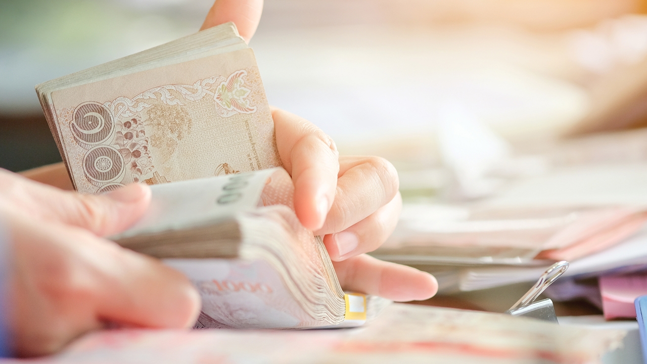 ลงทะเบียนรับเงิน 5 พัน ไม่ต้องไปธนาคาร ทำได้ที่บ้านผ่านมือถือ คอมพิวเตอร์