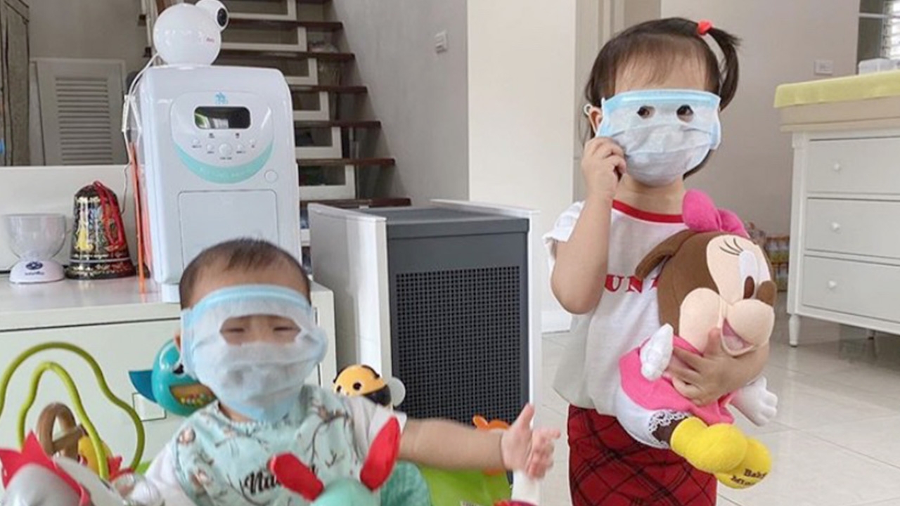 ไอเดียดี เอ็ม ลูก หม่ำ จ๊กมก ทำหน้ากากอนามัยเองให้ลูกสาวกันโควิด-19