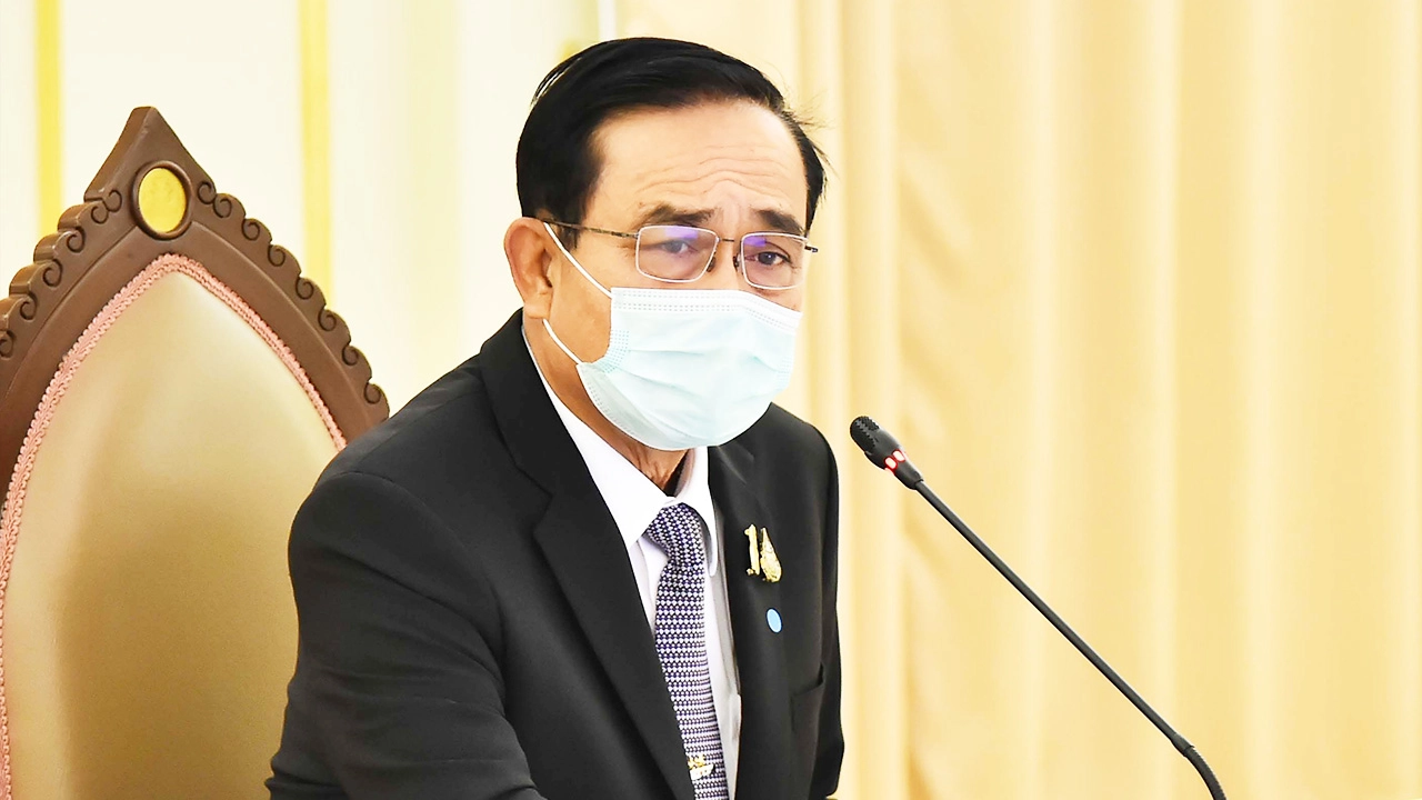 นายกฯ ห่วงลงทะเบียน www.เราไม่ทิ้งกัน.com สั่ง จนท.รัฐช่วยคนทำไม่เป็น
