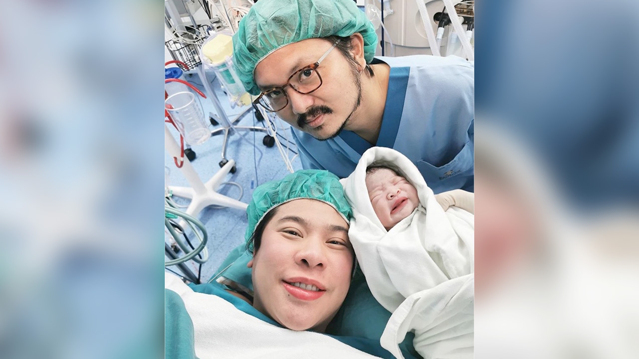 ครี พัสวีพิชญ์ คลอดลูกชาย ก่อนกำหนด 2 สัปดาห์
