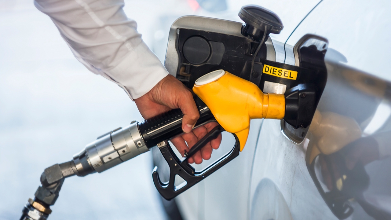 ปตท. บางจาก ประกาศปรับขึ้น-ลง "ราคาน้ำมัน" ทุกชนิด มีผลวันพรุ่งนี้