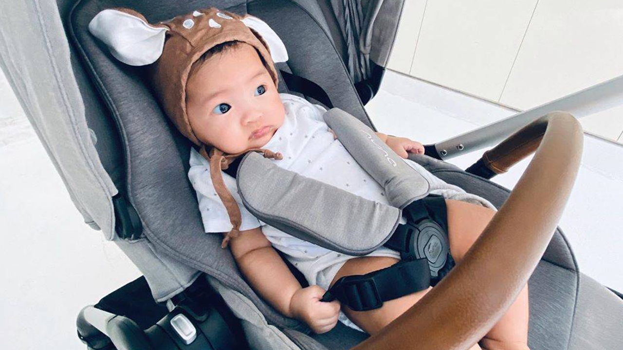 ชมความน่ารัก น้องโนล่า ลูกสาว เจนี่-มิกกี้ โตเร็วมาก ขายาวแล้ว (คลิป)