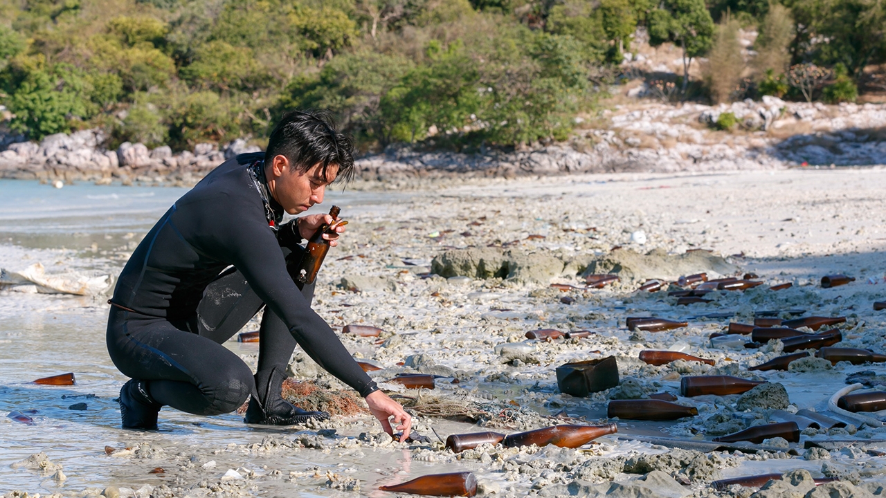 ด่วน! โตโน่ พักว่ายน้ำข้ามเกาะแล้ว เจอ พ.ร.ก.ฉุกเฉินโควิด-19 