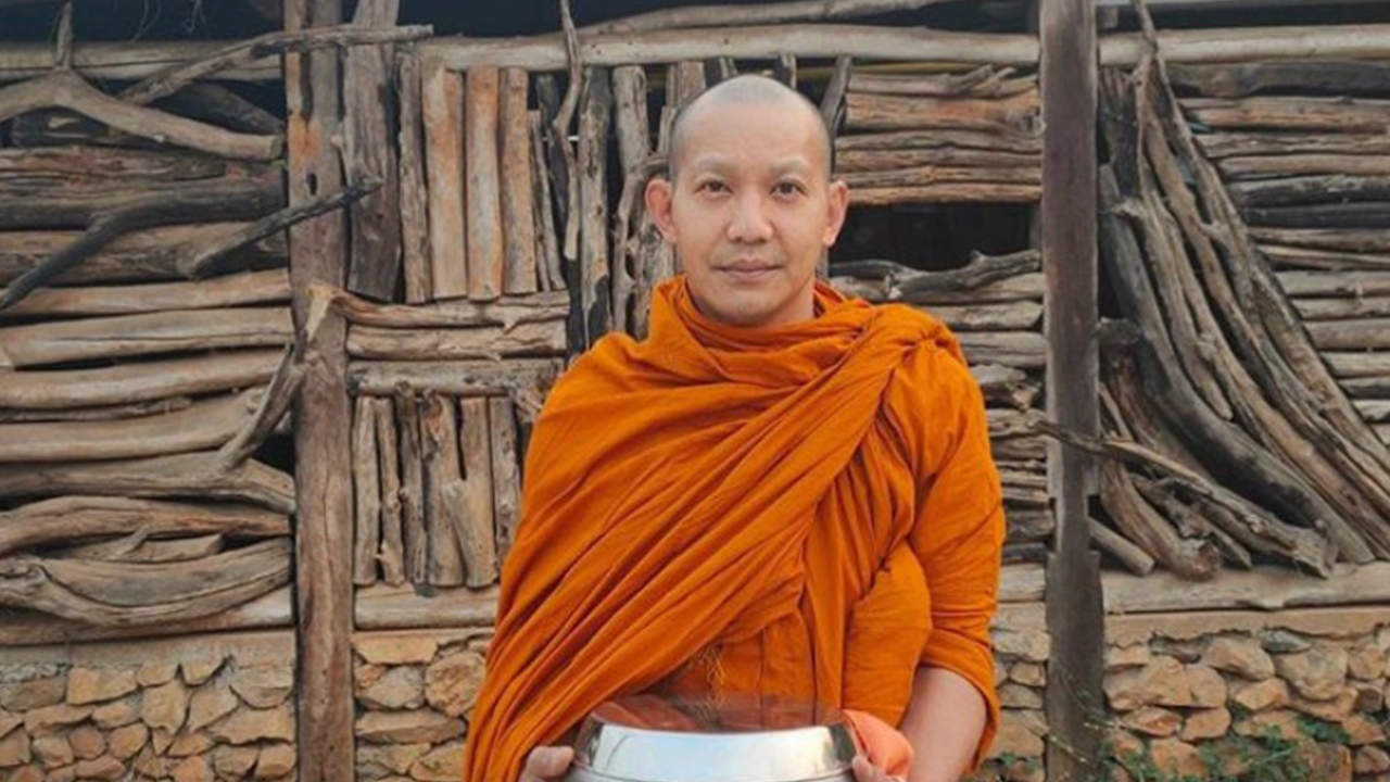 ต๊อก ศุภกร บวชเงียบ ขออยู่กับพระธรรมไม่มีกำหนดสึก