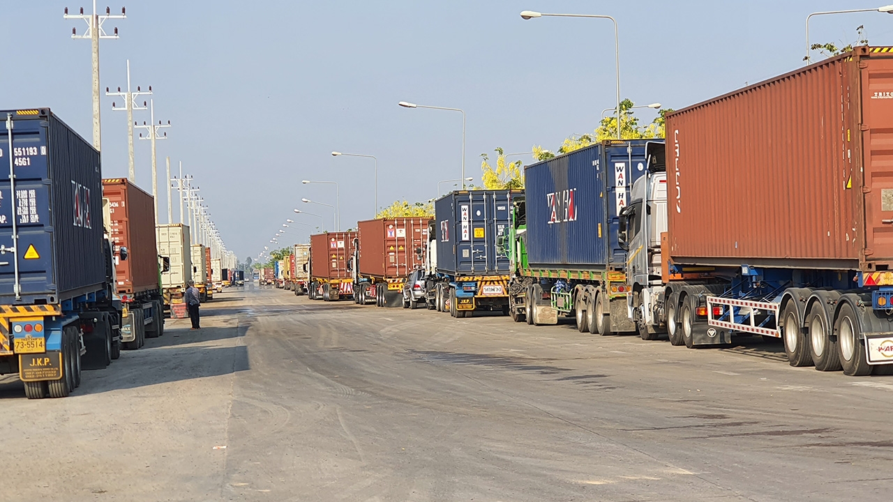 โควิด-19 ระบาด ปิดชายแดน ทำธุรกิจส่งออกไปเมียนมา เสียหายนับพันล้าน