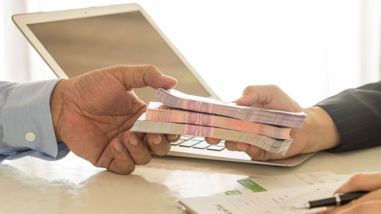 คลังเผยเงินเยียวยา 5 พันยังจ่าย 3 เดือน ส่วน 6 เดือนขอให้รอดูสถานการณ์