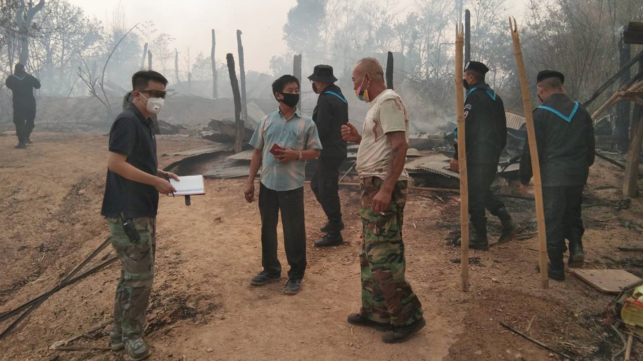 ไฟป่าลุกไหม้ใกล้ภูชี้ฟ้า วอดกว่า 100 ไร่ คาดฝีมือคนเผาทำการเกษตร