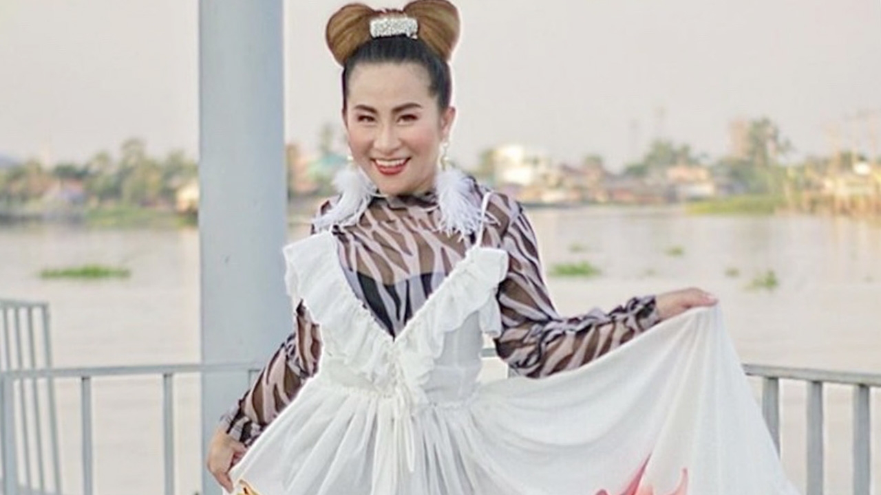 โควิด-19 ทำคนเครียด ลาล่า อาร์สยาม เจอโรคจิตอนาจาร โชว์ของลับ 