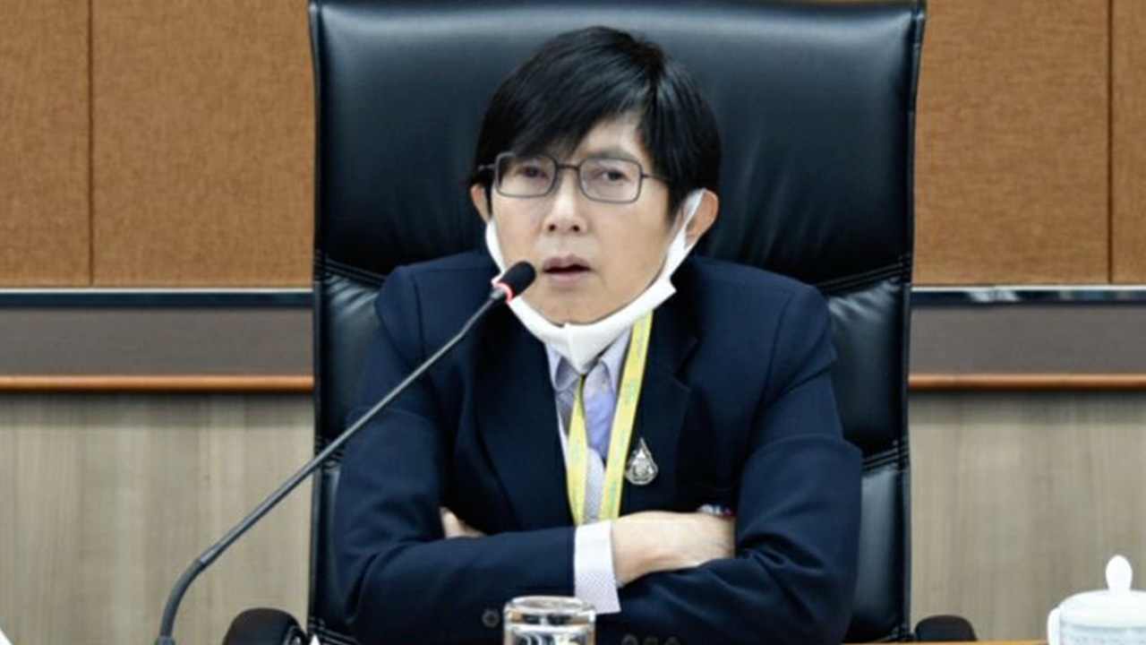 กรมพัฒนาที่ดิน ช่วยเกษตรกรขุด "สระจิ๋ว" เพิ่มพื้นที่แหล่งน้ำแก้ภัยแล้ง