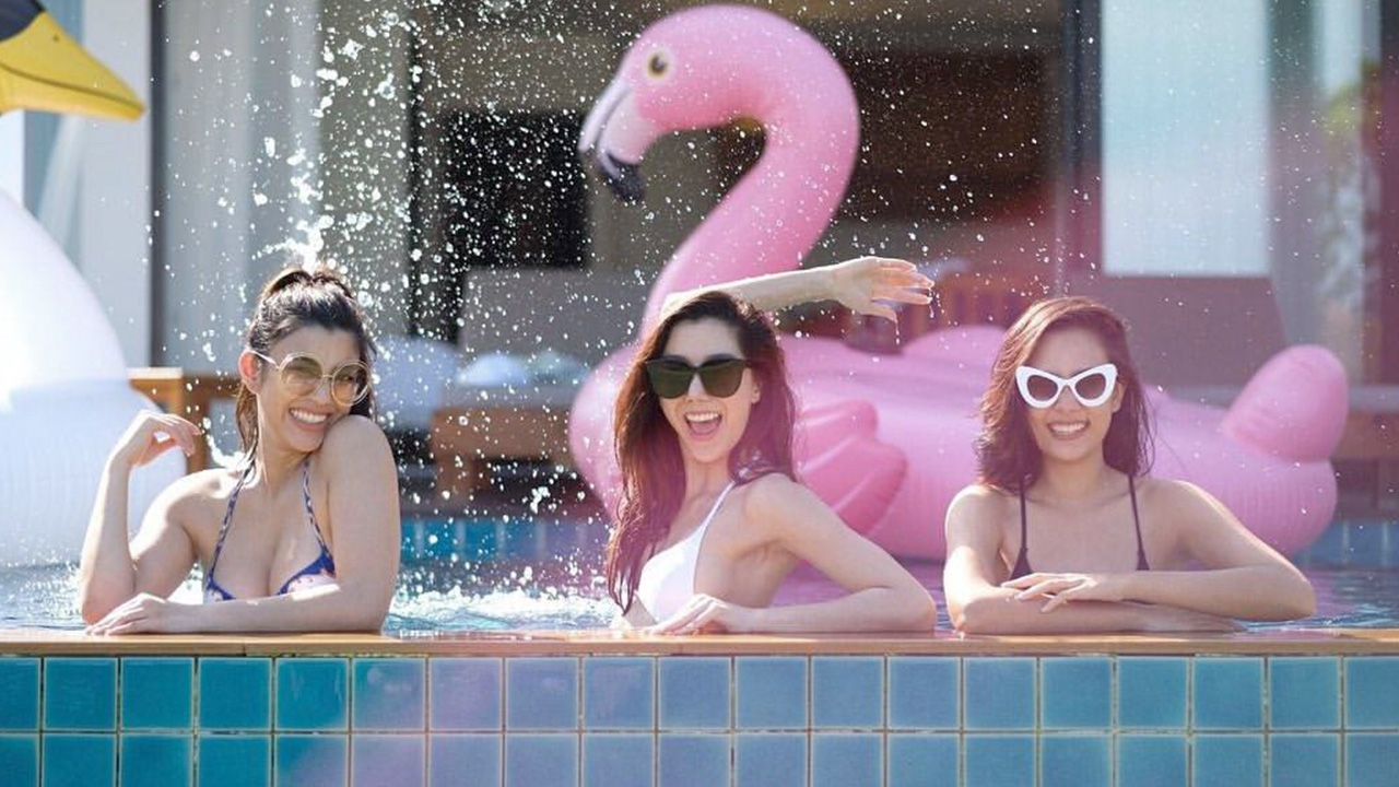 ไอซ์-เอมมี่-แซมมี่ โชว์เซ็กซี่ในสระน้ำรับเทศกาลสงกรานต์