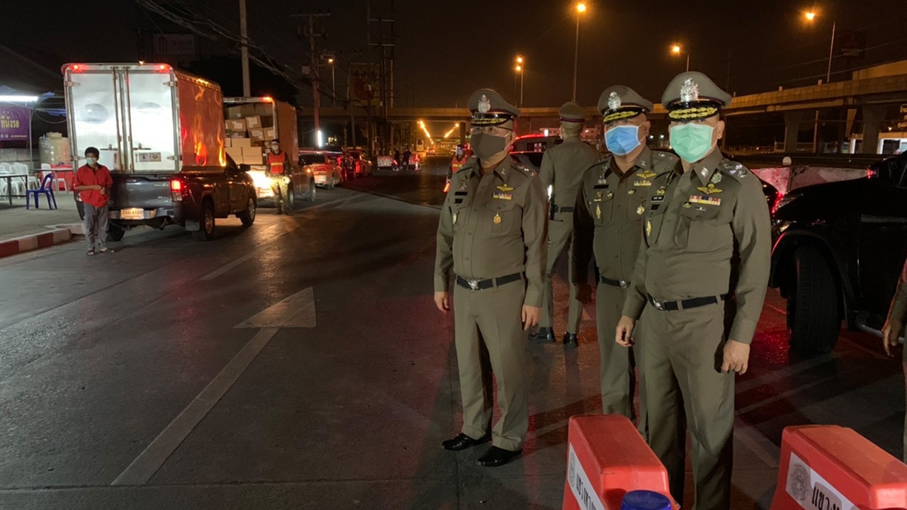 รองโฆษก ตร.เผย จับคนฝ่าฝืน พ.ร.ก.ฉุกเฉินฯ กว่า 900 คนทั่วประเทศ