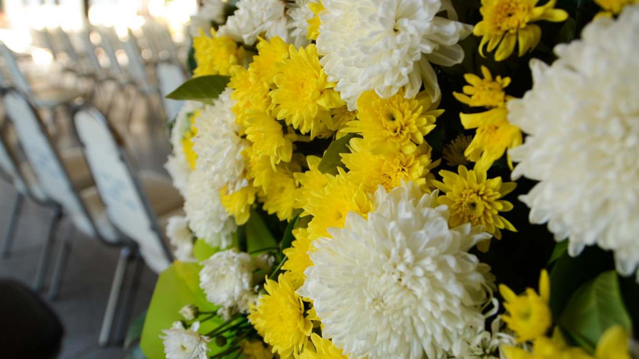 SME โคราชมอบพวงหรีดให้แบงก์ชาติ โอดมาตรการช่วยเหมือนออกมาซ้ำเติมลูกหนี้