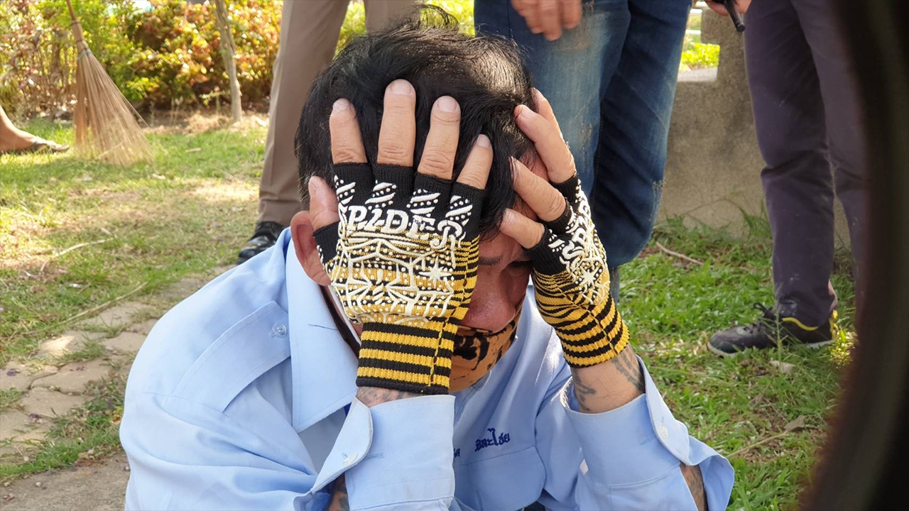 ลุงแท็กซี่เครียด รายได้หาย แต่มีหนี้รอจ่าย คล้องป้ายชื่อ เตรียมกระโดดน้ำตาย