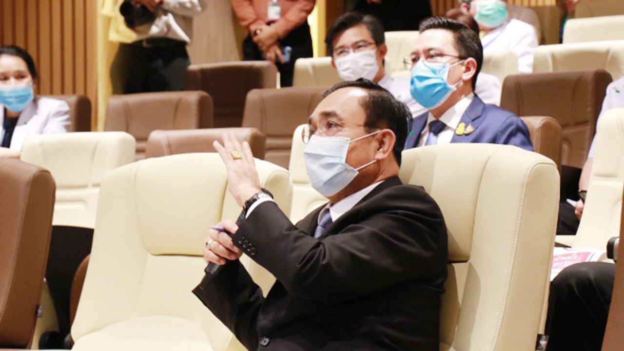 นายกฯ เผย ในหลวง พระราชทานกำลังใจ ชมทีมแพทย์ รับสั่ง สิ่งใดช่วยได้ให้บอก