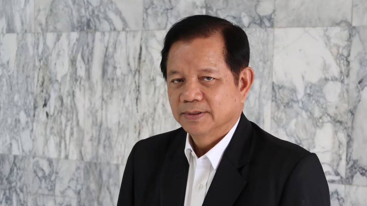 เพื่อไทย เตือน "ความหิวไม่ปรานีใคร" แนะ ควรผ่อนมาตรการโควิด-19 ลงบ้าง