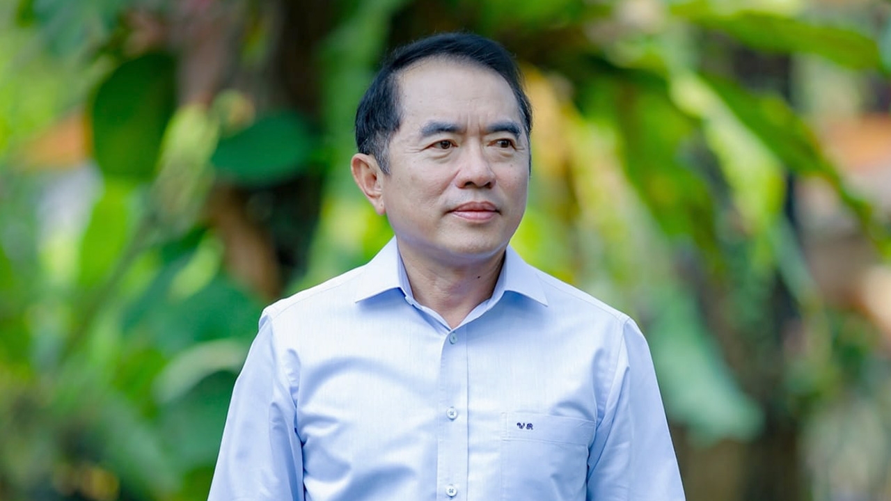 วรงค์ ชี้ "บอลกลิ้งเข้าเท้า" หนุนรัฐ ใช้โควิด-19 ระบาด จัดระเบียบสังคม 