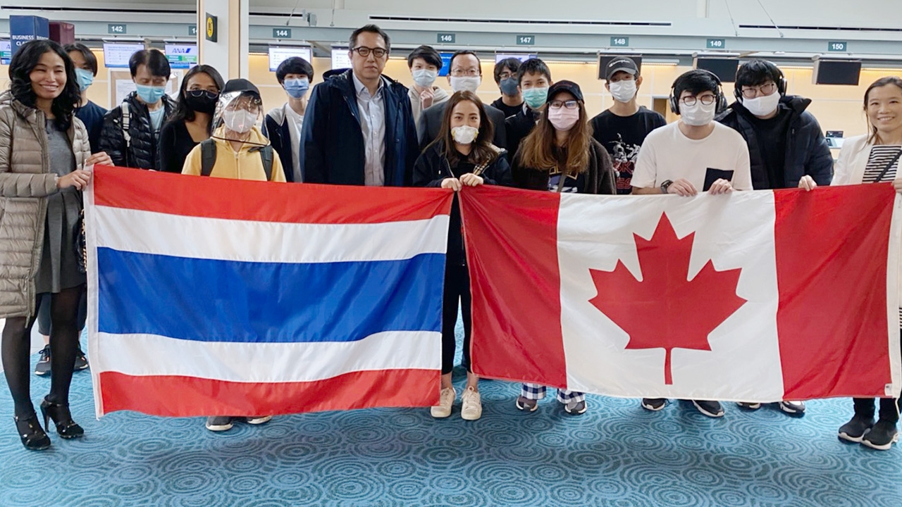 14 นร.-คนไทยตกค้างในแคนาดา ได้กลับไทยแล้ว ต่อเครื่องบินเฉพาะที่โตเกียว