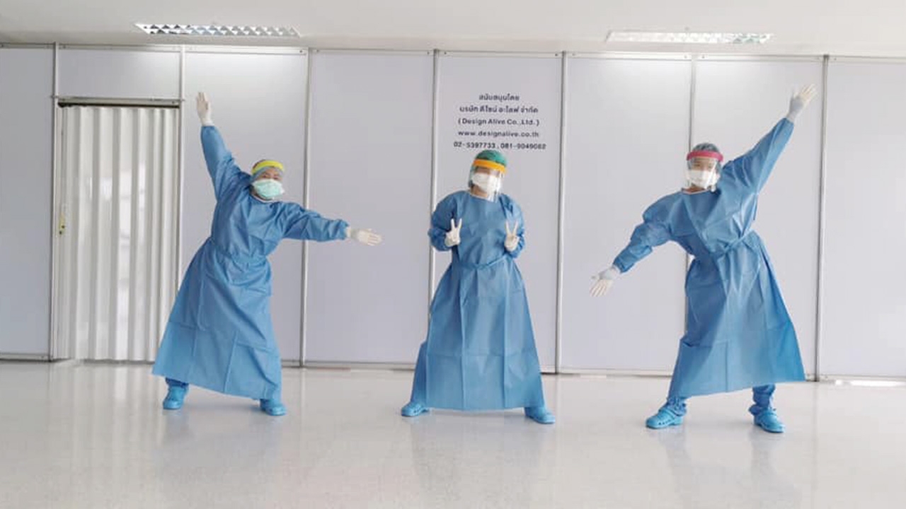 คุณหมอได้พักแล้ว หลังส่งคนไข้โควิด 3 รายสุดท้ายกลับบ้านสิ้นสุดเวร 38 วัน